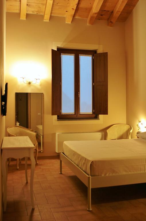 Agriturismo Cavrigo Lodi Oda fotoğraf